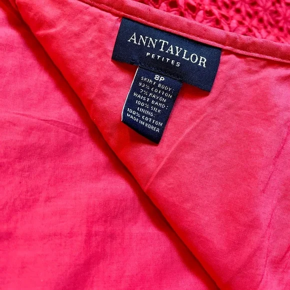 Ann Taylor Vibrant Pink Floral Pencil Skirt cut floral lace, vintage, excellent - Picture 4 of 15